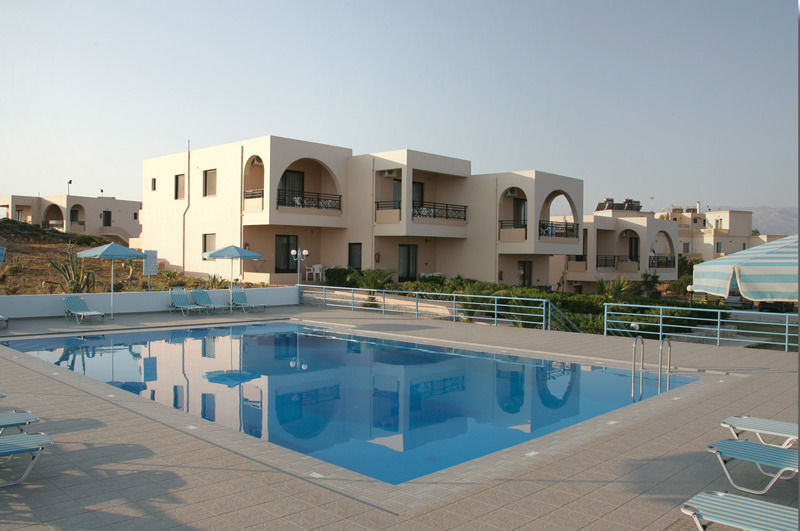 Nanakis Beach Apartments Stavrós Екстериор снимка