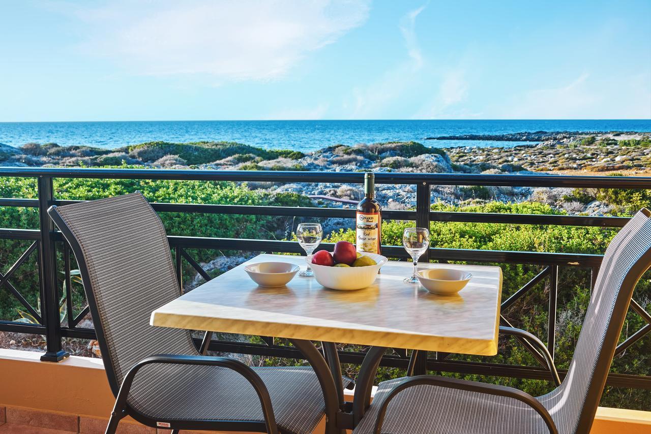 Nanakis Beach Apartments Stavrós Екстериор снимка
