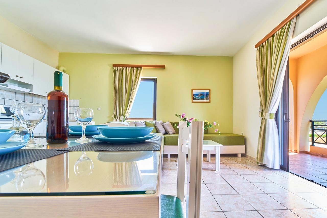 Nanakis Beach Apartments Stavrós Екстериор снимка