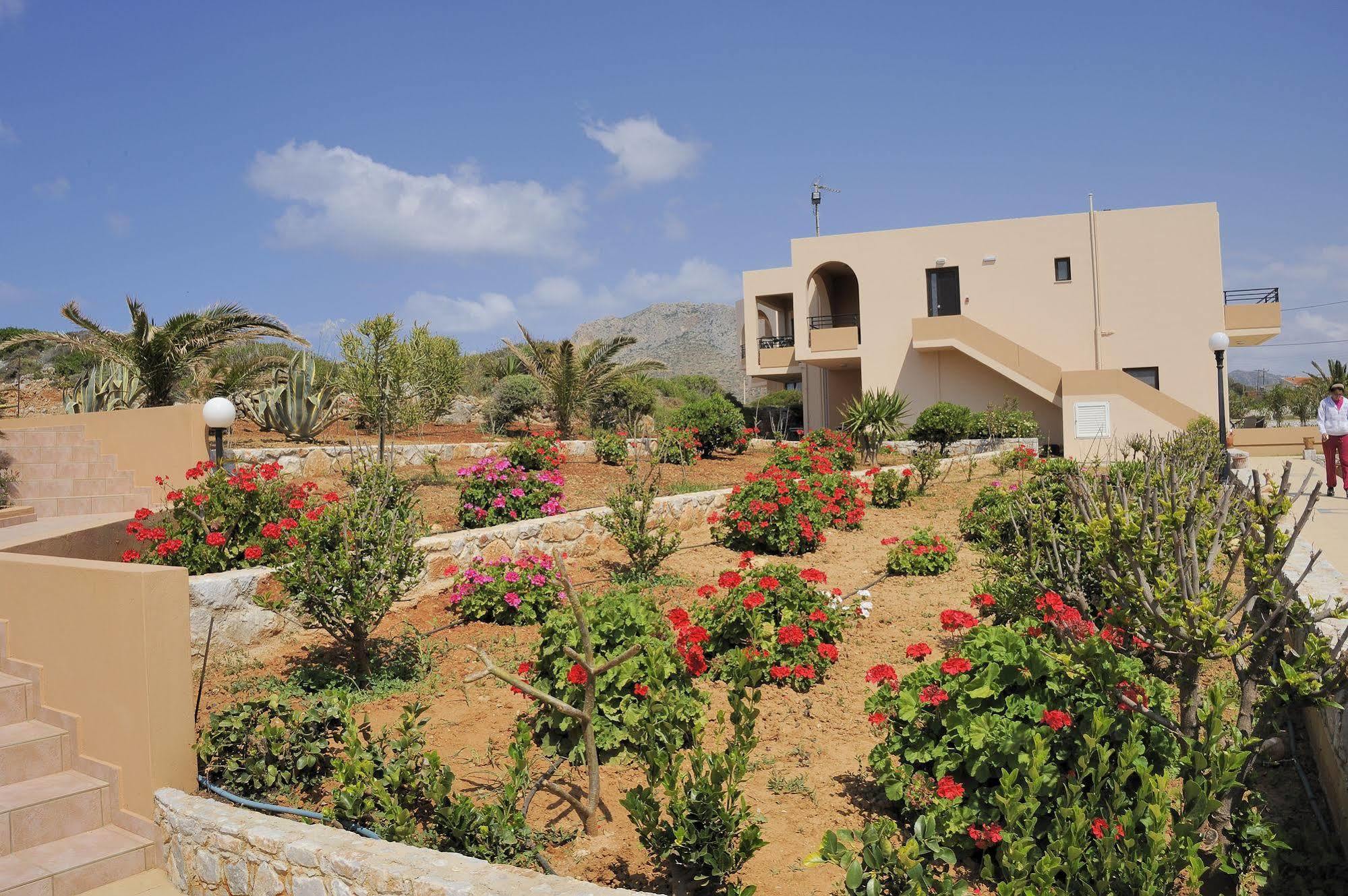 Nanakis Beach Apartments Stavrós Екстериор снимка